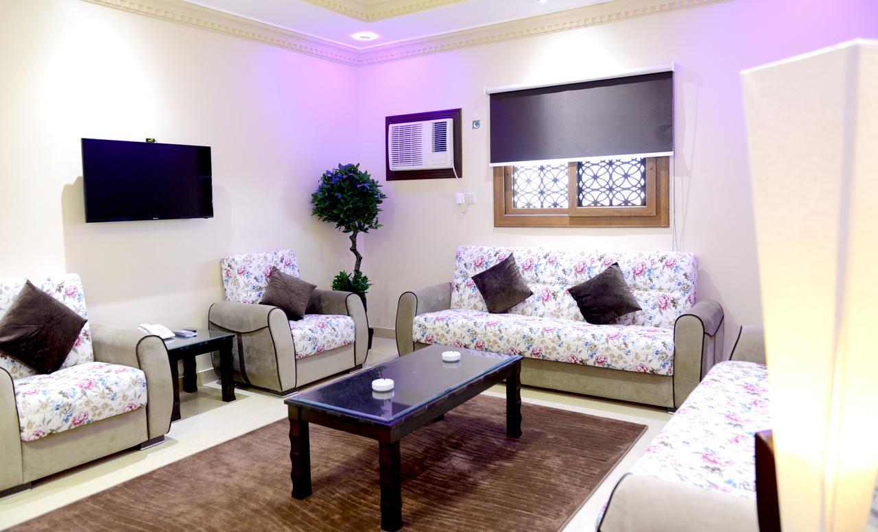 Marina Hotel Rayyis Exterior photo